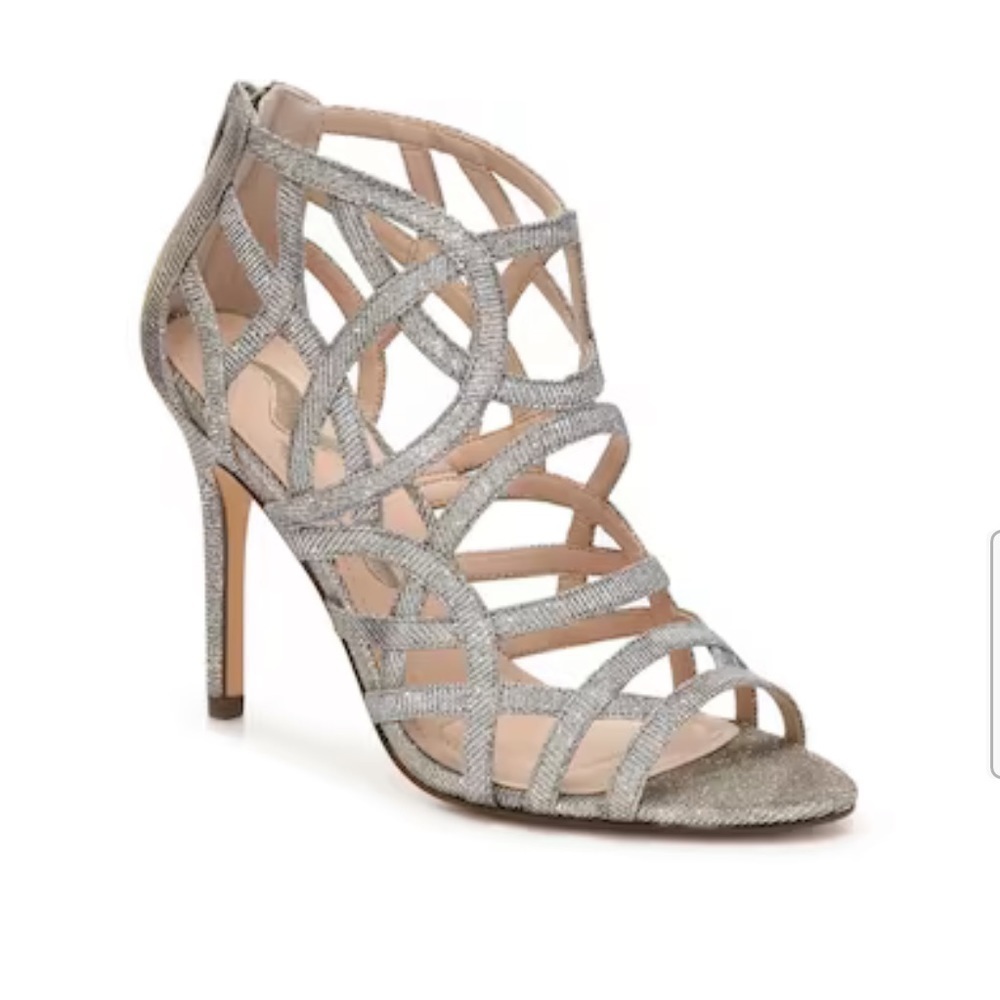 Nina women’s silver sparkly Megara Sandal Size 8